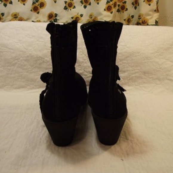 PENNINGTONS Womens heeled ankle Boot, Sz 9W - Picture 4 of 11